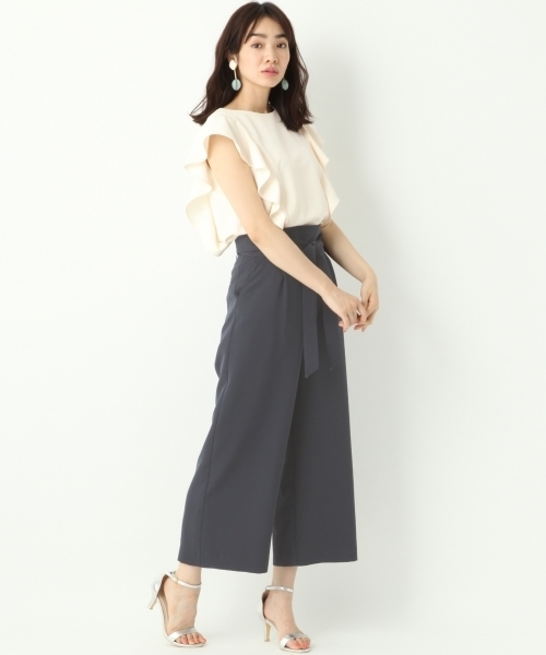 A part by（アパートバイ）の「【結婚式にも】P/フリルブラウス*ワイドパンツセットアップ 752330 （サロペット/オーバーオール・レディース・ボルドー/ネイビー/サックスブルー・MEDIUM/LARGE）」の5枚目の写真