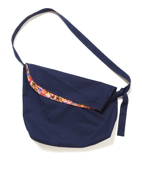 rehacer（レアセル）の「rehacer : Flower Zuda Bag Made in Japan / フラワー ズダバッグ メイドインジャパン（ショルダーバッグ・メンズ・ホワイト/ネイビー/ブラック/グリーン/ベージュ/オレンジ・FREE）」の17枚目の写真