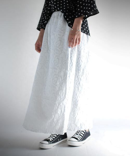 antiqua(アンティカ)の「ジャガードロングスカート(スカート・レディース・ホワイト・M)」の10枚目の写真