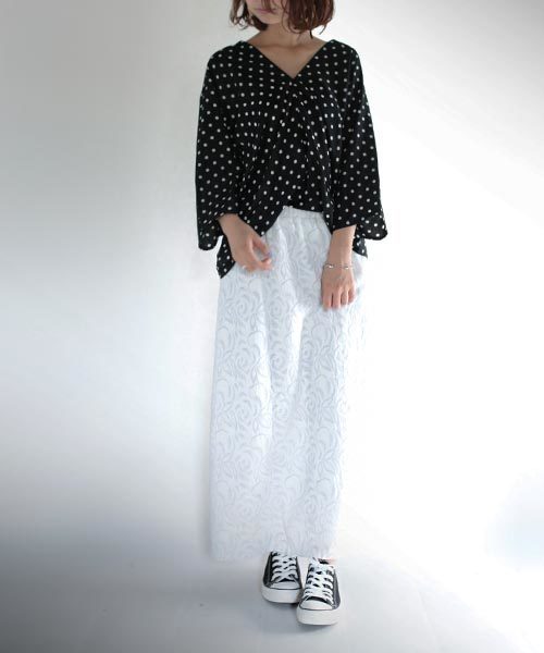 antiqua(アンティカ)の「ジャガードロングスカート(スカート・レディース・ホワイト・M)」の9枚目の写真