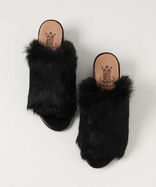 BONTRE(ボントレ)の「【BONTRE】ボントレ ラビットファーミュール (サンダル・レディース・ブラック/ベージュ・LARGE/MEDIUM)」の5枚目の写真