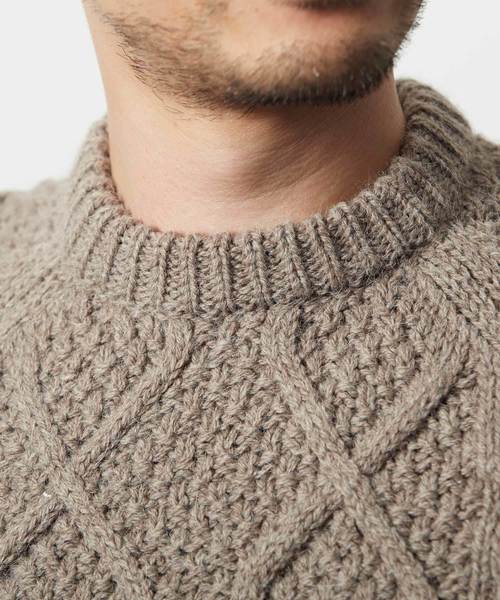 Snow Peak（スノーピーク）の「アルパカニットプルーバー（ニット