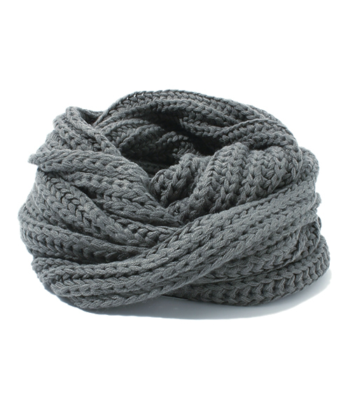 NANO universe（ナノユニバース）の「BARK TANNAGE/ロングニットボリュームスヌード（ストール/ショール・レディース・グレイッシュベージュ/ダークグレー/ブラック・FREE）」の9枚目の写真