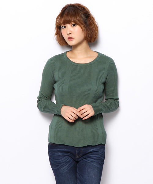 Chico（チコ）の「リブクルーニット（ニット/セーター・レディース・ホワイト/ブラック/グリーン・FREE）」の3枚目の写真