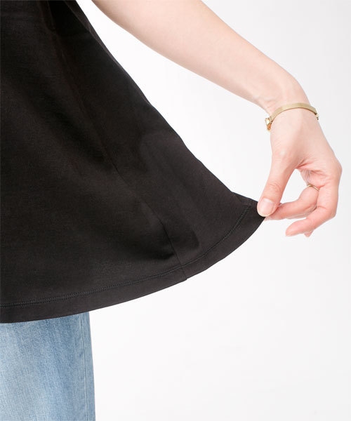 NANO universe(ナノユニバース)の「Anti Soaked UネックAラインTee(Tシャツ/カットソー・レディース・モカ/グレイッシュベージュ/ブルー/ネイビー/オレンジ系その他/ブラック・FREE)」の15枚目の写真