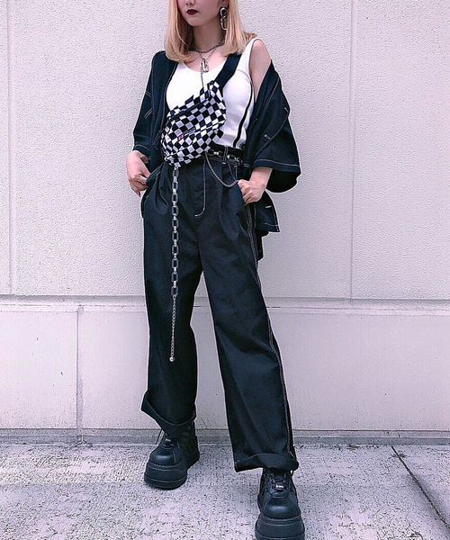 WEGO（ウィゴー）の「WEGO/ステッチタックワイドパンツ（スラックス・レディース・ベージュ/カーキ/ブラック/ホワイト/ダークベージュ・LARGE/SMALL/MEDIUM）」の10枚目の写真