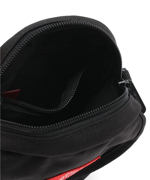 Manhattan Portage(マンハッタンポーテージ)の「MP1402 Hudson Bag(ショルダーバッグ・メンズ・カモフラージュ/ブラック/レッド/ネイビー・ONE SIZE)」の11枚目の写真