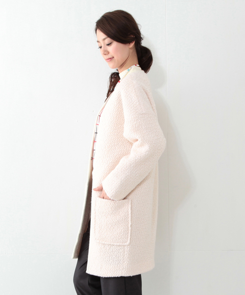 Ray BEAMS（レイビームス）の「Ray BEAMS / ブークレガウンコート（その他アウター・レディース・オフホワイト/ブラック・ONE SIZE）」の11枚目の写真