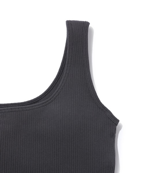 ADAM ET ROPE'（アダムエロペ）の「ワンショルダー風ブラトップ（タンクトップ・レディース・チャコールグレー/ベージュ系その他/ピンク系その他・FREE）」の4枚目の写真