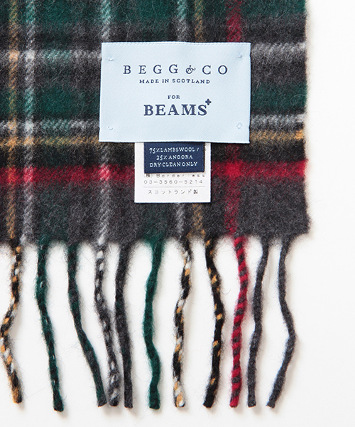 BEAMS PLUS（ビームスプラス）の「BEGG×BEAMS PLUS / 別注 タータンチェック柄 マフラー（マフラー・メンズ・チャコールグレー/ブラウン系その他/レッド系その他/グリーン系その他・ONE SIZE）」の8枚目の写真