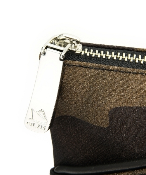 BRILLA per il gusto（ブリッラペルイルグースト）の「PELLE MORBIDA / 2WAY クラッチ カモフラージュ（クラッチバッグ・メンズ・その他1・ONE SIZE）」の8枚目の写真