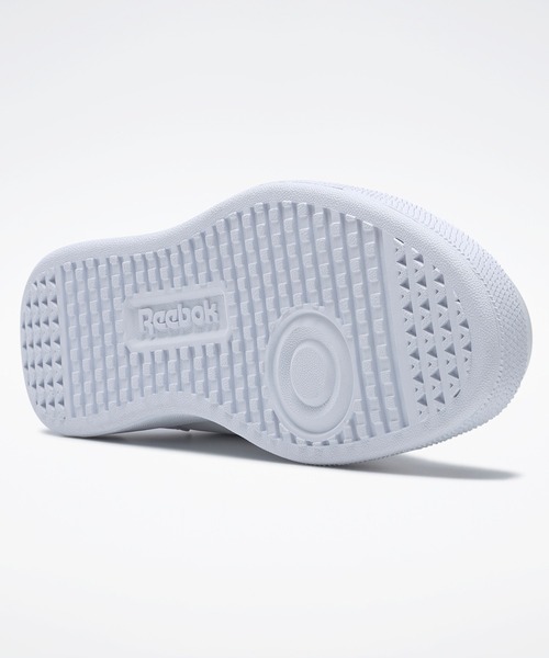 Reebok(リーボック)の「 ベクター スマッシュ / Vector Smash(スニーカー・レディース・ホワイト×シルバー・26.0cm/25.0cm/25.5cm/26.5cm/22.5cm/23.0cm/23.5cm/24.0cm/24.5cm)」の5枚目の写真