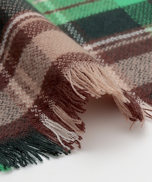 チチカカ（チチカカ）の「トグル付きチェックポンチョ（ストール/ショール・レディース・ベージュ/グリーン・FREE）」の17枚目の写真