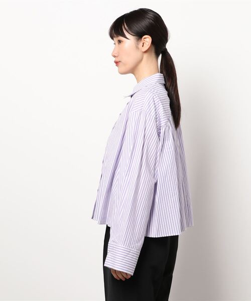 Mila Owen（ミラオーウェン）の「後ヨークギャザー短丈シャツ