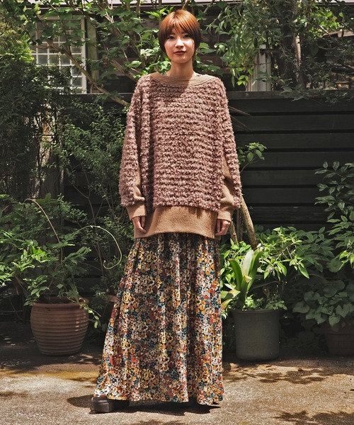 AVIE（アビィ）の「インポート花柄プリントボリュームギャザーマキシドレス（ワンピース・レディース・ブラウン・38）」の2枚目の写真