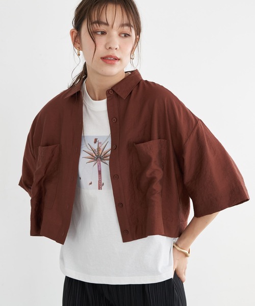 earth music&ecology（アースミュージックアンドエコロジー）の「シアーショートシャツ ＊（シャツ/ブラウス・レディース・ベージュ/オレンジ/ブラウン/グリーン・FREE）」の2枚目の写真