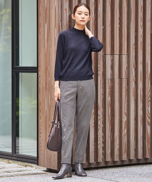 J.PRESS(ジェイプレス)の「【洗える】NEWESTバックピーチチェック テーパード パンツ(その他パンツ・レディース・ブラウン系3・7/13/9/11)」の2枚目の写真