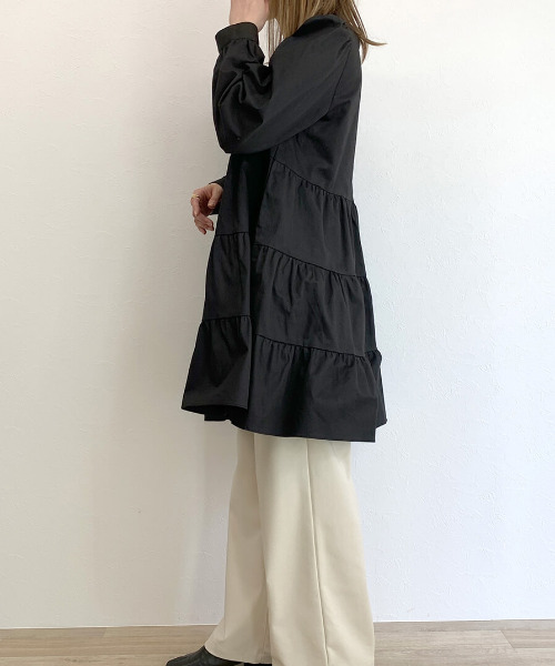 ISOOK（アイスー）の「Square neck tiered blouse / スクエアネックティアードブラウス（チュニック・レディース・ホワイト/ブラック・FREE）」の9枚目の写真