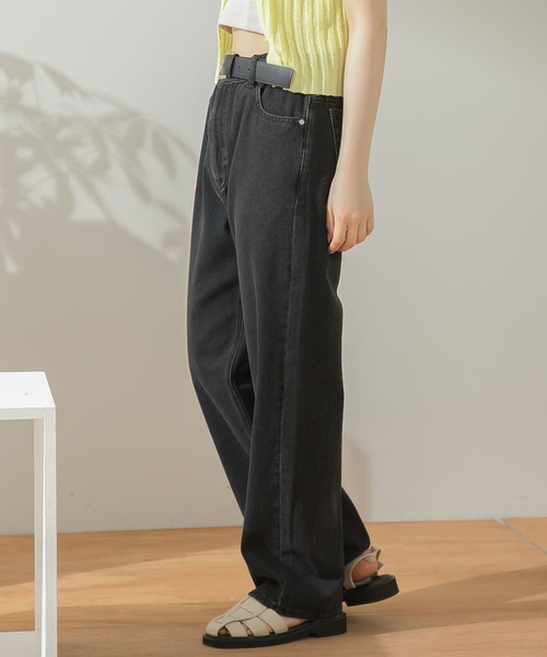 HEYUMM(ヘユム)の「ルーズシルエットデニムパンツ(デニムパンツ・レディース・ブラック/ライトインディゴブルー/ワンウォッシュ・ONE)」の2枚目の写真
