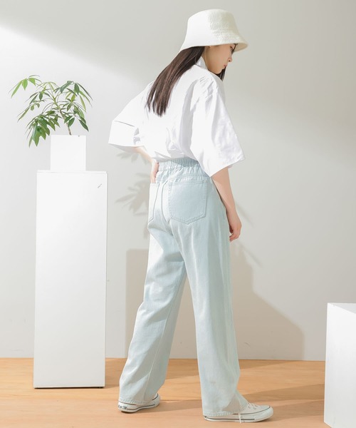 HEYUMM(ヘユム)の「ルーズシルエットデニムパンツ(デニムパンツ・レディース・ブラック/ライトインディゴブルー/ワンウォッシュ・ONE)」の7枚目の写真