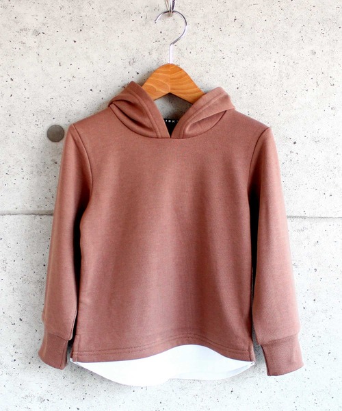 THE CASUAL(カジュアル)の「無地フェイクレイヤードプルオーバーパーカー キッズ(パーカー・キッズ・ブラック/ベージュ/ネイビー/カーキ/ブルー/ミント/モカ/オートミール/杢グレー/チャコール・120cm/130cm/140cm/150cm/160cm/110cm)」の4枚目の写真