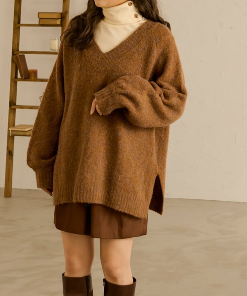 Ambre Neige(アンブルネージュ)の「テレコボタンタートルネック/【WEB/EC限定商品】(Tシャツ/カットソー・レディース・ダークブラウン/アイボリー/ライトベージュ・FREE)」の4枚目の写真