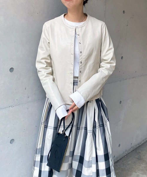 DouDou（ドゥドゥ）の「ノーカラーレザージャケット（ノーカラージャケット・レディース・オフホワイト/ブラック・FREE）」の12枚目の写真