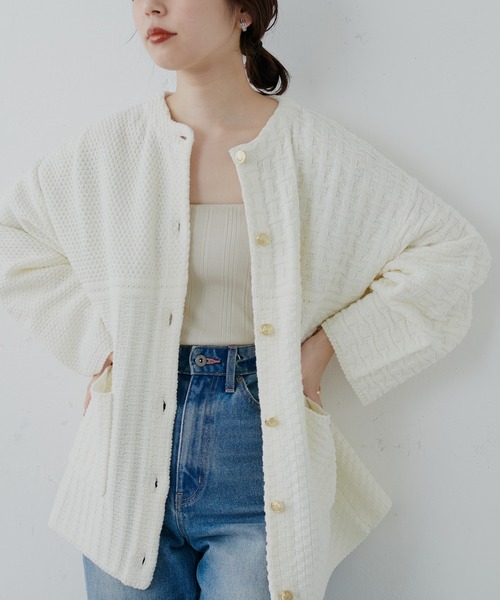 natural couture(ナチュラルクチュール)の「様々な編み地を楽しめる!いろいろ編み金釦ジャケットカーディガン(カーディガン/ボレロ・レディース・ベージュ/ネイビー/オフホワイト・FREE)」の3枚目の写真