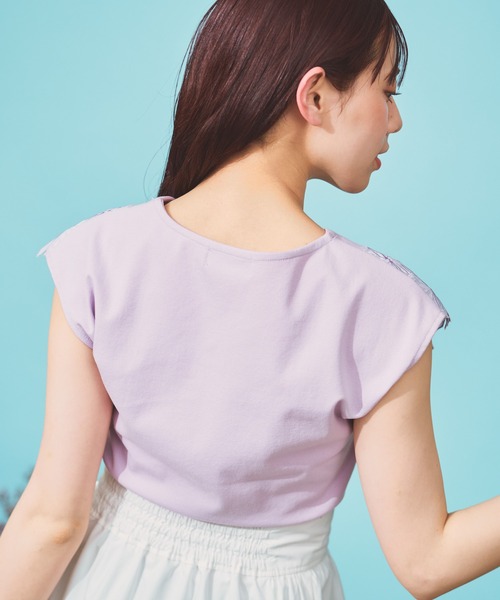 NOELA(ノエラ)の「フラワーカットワークトップス(Tシャツ/カットソー・レディース・ラベンダー/ネイビー/オフホワイト・フリー)」の11枚目の写真