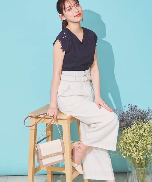 NOELA(ノエラ)の「フラワーカットワークトップス(Tシャツ/カットソー・レディース・ラベンダー/ネイビー/オフホワイト・フリー)」の18枚目の写真