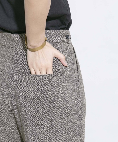 URBAN RESEARCH ROSSO(アーバンリサーチロッソ)の「スラブツィードパンツ(その他パンツ・レディース・ベージュ/ブラック系その他・38/36)」の7枚目の写真