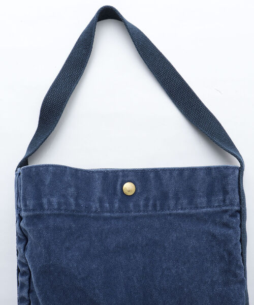 PORT CANVAS(ポートキャンバス)の「【PORT CANVAS/ポート キャンバス】別注キャンバスワンショルダーバッグ 製品洗い(ショルダーバッグ・メンズ・ベージュ/ライトグレー/オリーブ/ネイビー/ブラック/ライトパープル・FREE)」の16枚目の写真