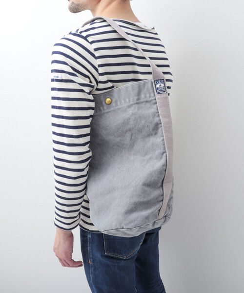 PORT CANVAS(ポートキャンバス)の「【PORT CANVAS/ポート キャンバス】別注キャンバスワンショルダーバッグ 製品洗い(ショルダーバッグ・メンズ・ベージュ/ライトグレー/オリーブ/ネイビー/ブラック/ライトパープル・FREE)」の20枚目の写真