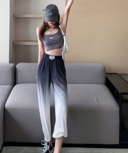 Bifrost(ビフレスト)の「グラデーション プリーツパンツ(その他パンツ・レディース・ブラック・M/L)」の2枚目の写真