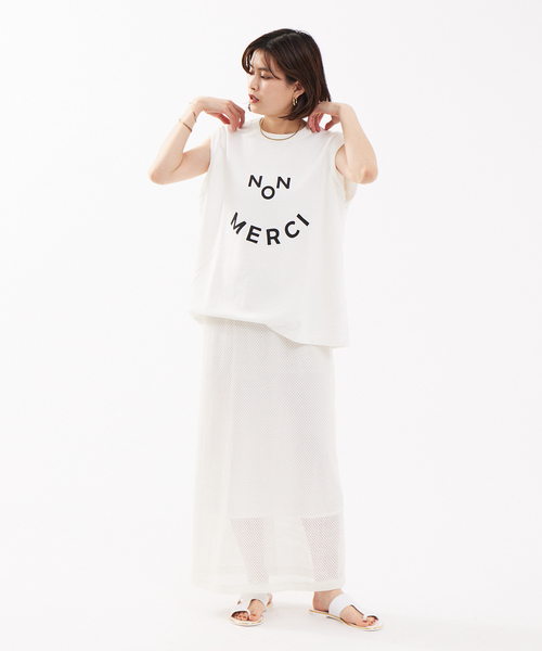 Rouge vif(ルージュヴィフ)の「mucci 別注ミニ裏毛ロゴT(Tシャツ/カットソー・レディース・ホワイト/ブラック・フリー)」の5枚目の写真
