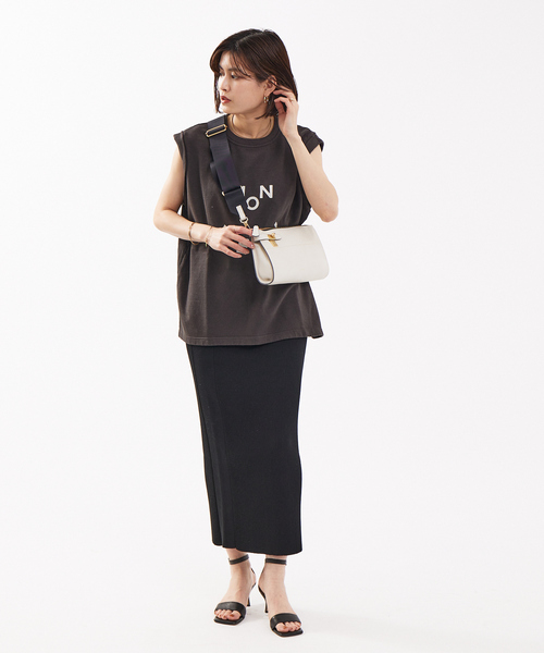 Rouge vif(ルージュヴィフ)の「mucci 別注ミニ裏毛ロゴT(Tシャツ/カットソー・レディース・ホワイト/ブラック・フリー)」の10枚目の写真