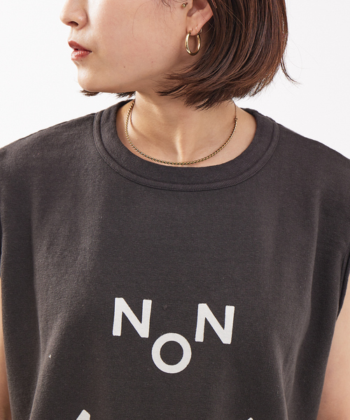 Rouge vif(ルージュヴィフ)の「mucci 別注ミニ裏毛ロゴT(Tシャツ/カットソー・レディース・ホワイト/ブラック・フリー)」の4枚目の写真