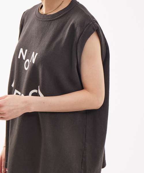 Rouge vif(ルージュヴィフ)の「mucci 別注ミニ裏毛ロゴT(Tシャツ/カットソー・レディース・ホワイト/ブラック・フリー)」の3枚目の写真