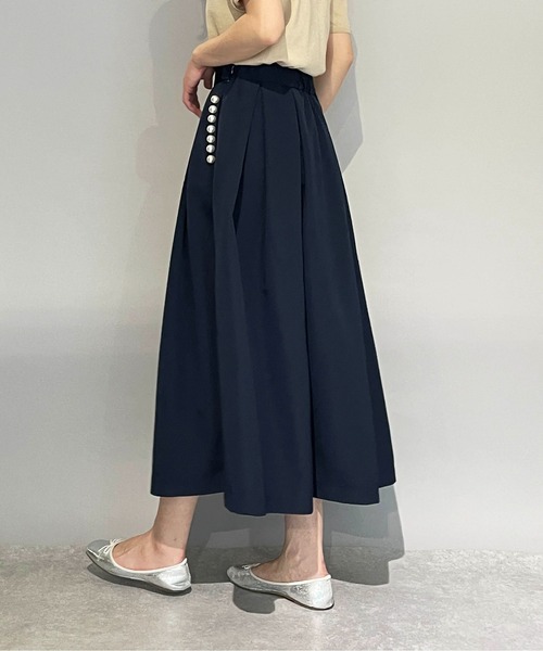 PICCIN PERLA（ピッチンペルラ）の「ポケットパールタックスカート（スカート・レディース・ブラック/ネイビー・S/M）」の8枚目の写真