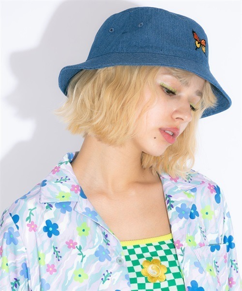Candy Stripper（キャンディストリッパー）の「TINY BUTTERFLY BUCKET ハット（ハット・レディース・インディゴブルー/オフホワイト・FREE）」の8枚目の写真