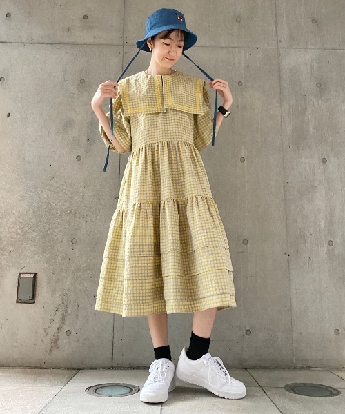 Candy Stripper（キャンディストリッパー）の「TINY BUTTERFLY BUCKET ハット（ハット・レディース・インディゴブルー/オフホワイト・FREE）」の19枚目の写真