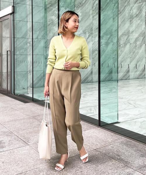 OPAQUE.CLIP（オペークドットクリップ）の「◆アセテートコットン リブVネックカーディガン【マルチファンクション/WEB限定カラー・サイズ】（カーディガン/ボレロ・レディース・ブラック/ブラウン系その他/ホワイト系その他6/ベージュ系8/ライトグリーン系/ブルー系7/ピンク系・40/38/36）」の21枚目の写真