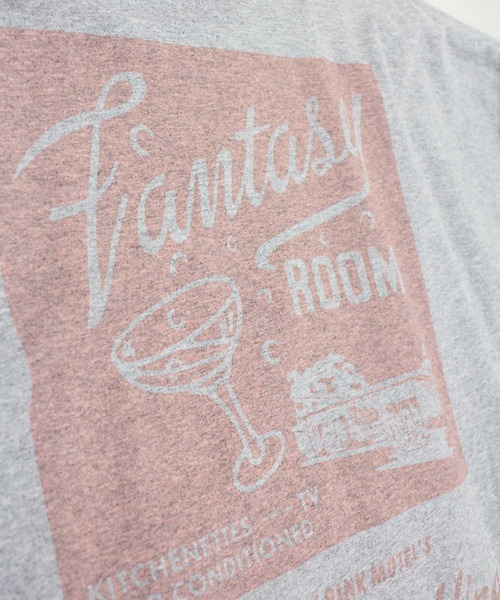 RNA（アールエヌエー）の「M1925 PINK MOTEL ロンドンソーホーＢＩＧ Ｔシャツ（Tシャツ/カットソー・レディース・ホワイト/ベージュ/杢グレー・MEDIUM）」の7枚目の写真