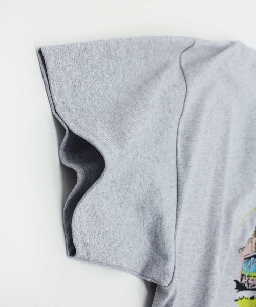 RNA（アールエヌエー）の「M1925 PINK MOTEL ロンドンソーホーＢＩＧ Ｔシャツ（Tシャツ/カットソー・レディース・ホワイト/ベージュ/杢グレー・MEDIUM）」の17枚目の写真