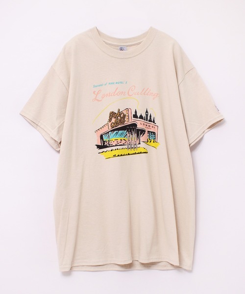RNA（アールエヌエー）の「M1925 PINK MOTEL ロンドンソーホーＢＩＧ Ｔシャツ（Tシャツ/カットソー・レディース・ホワイト/ベージュ/杢グレー・MEDIUM）」の14枚目の写真