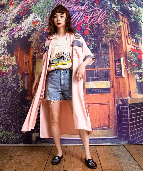 RNA（アールエヌエー）の「M1925 PINK MOTEL ロンドンソーホーＢＩＧ Ｔシャツ（Tシャツ/カットソー・レディース・ホワイト/ベージュ/杢グレー・MEDIUM）」の13枚目の写真