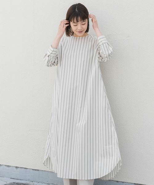 かぐれ（カグレ）の「ストライプクルーネックワンピース（ワンピース・レディース・オフホワイト/ブルー・FREE）」の11枚目の写真