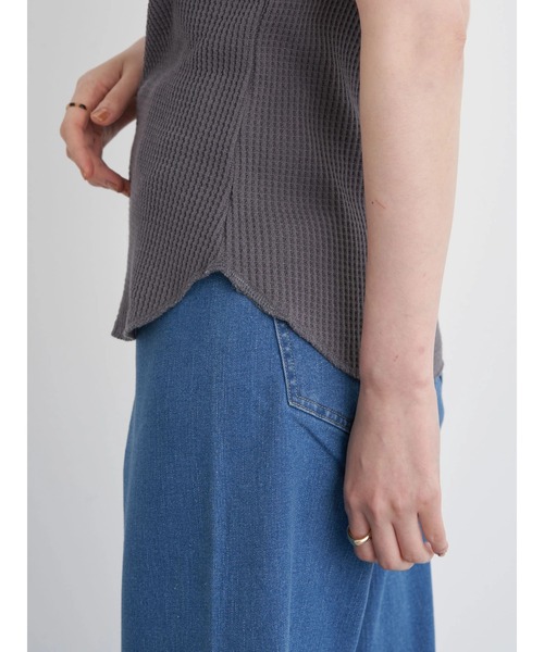 earth music&ecology（アースミュージックアンドエコロジー）の「カップ付きキャミソール（キャミソール・レディース・チャコールグレー/アイボリー/グレイッシュベージュ/ダークブラウン・S/M）」の14枚目の写真