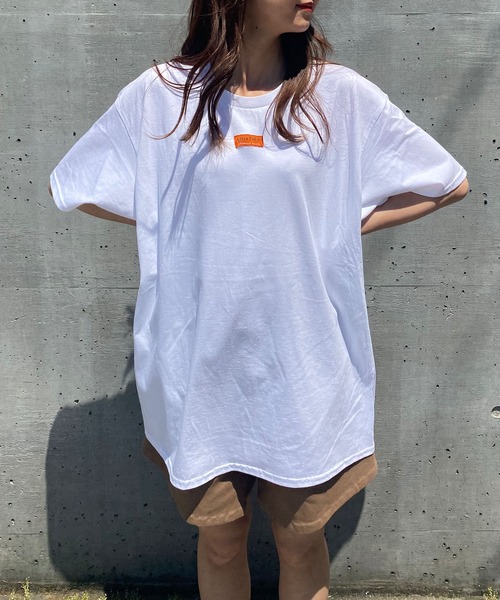 ADIRA（アディラ）の「ユニセックスワッペンプリントT（Tシャツ/カットソー・レディース・ホワイト/ネイビー・X-LARGE）」の13枚目の写真