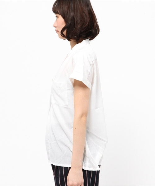 OUTLET（アウトレット）の「【Discoat】ポケ付スキッパーブラウス（シャツ/ブラウス・レディース・オフホワイト/クリーム・FREE）」の4枚目の写真